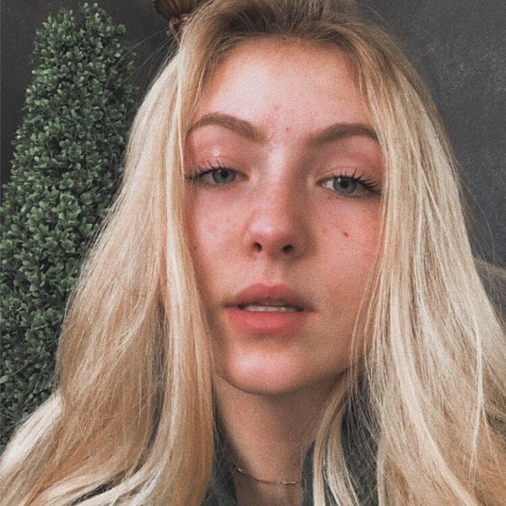 Meet your Posher, Eliana